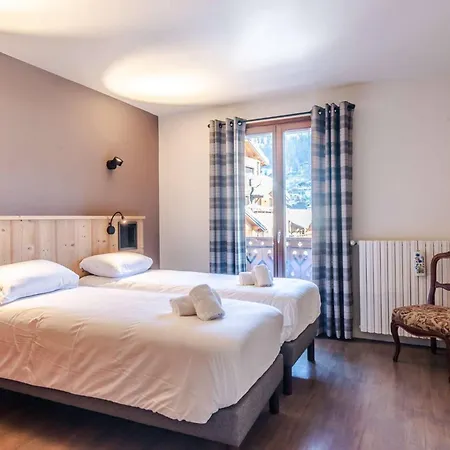 Claudette Morzine